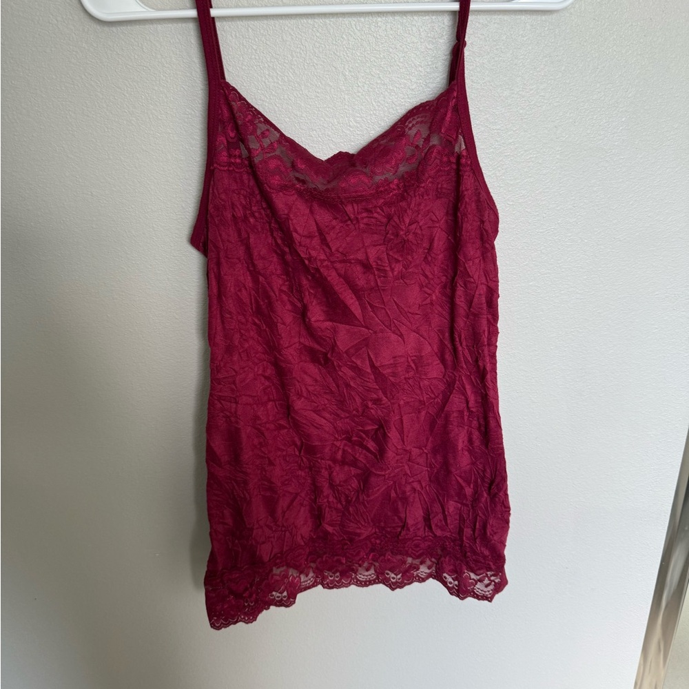 Maurices Crinkle Cranberry Lace Cami Size 0